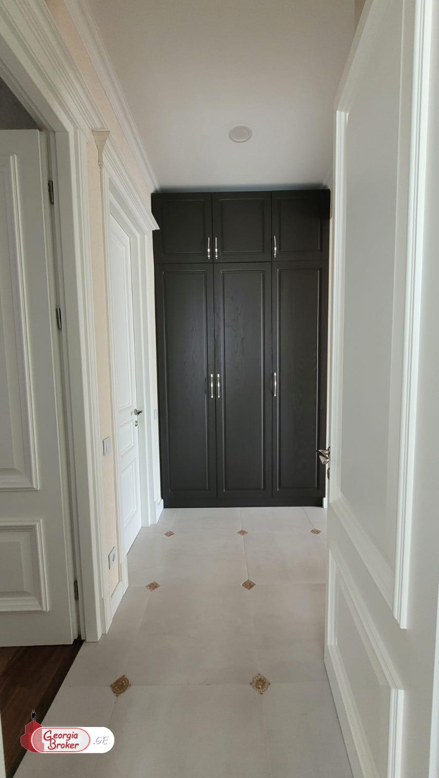 იყიდება ახალი გარემონტებული 5 ოთახიანი ბინა დომუსში, თამარაშვილზე